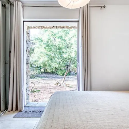 Casa de Férias Maison Des Oliviers Tesa Avec Piscine Occhiatana