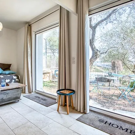 Maison Des Oliviers Tesa Avec Piscine * Occhiatana