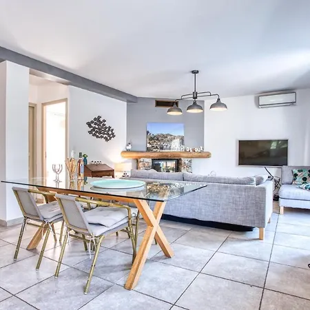 Maison Des Oliviers Tesa Avec Piscine Casa de Férias *